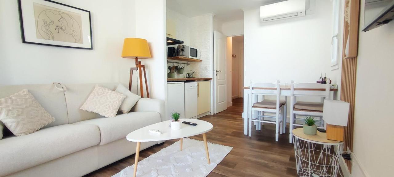 Chez Adriana Studio Vue Mer Avec Piscine Grimaud Eksteriør billede